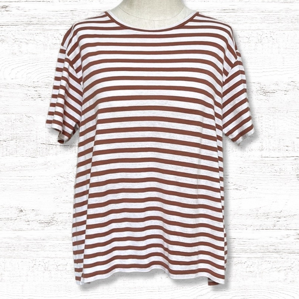 { Vince } - Striped Short Sleeve Shirt